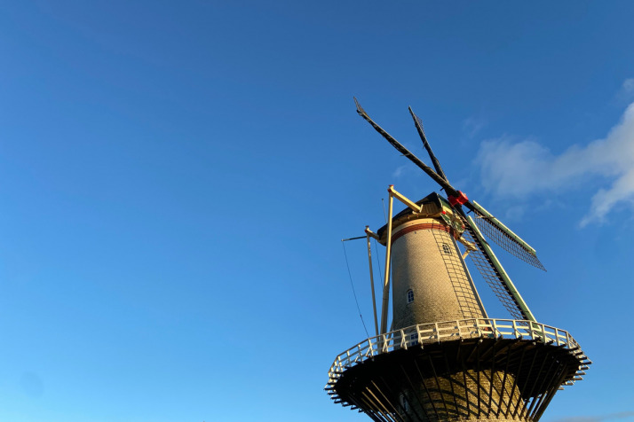 長沼フートピア公園のシンボルは風車